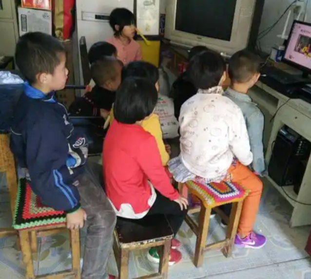 学生推送针对性习题展开1对1教导实现了一人一策对症下药 学生推送针对性习题展开1对1教导实现了一人一策对症下药
